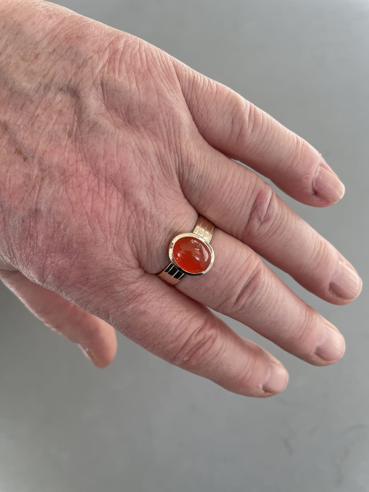 Handgefertigter Schmuck aus der Goldschmiede Ulrike Peuker in Rostock KTV