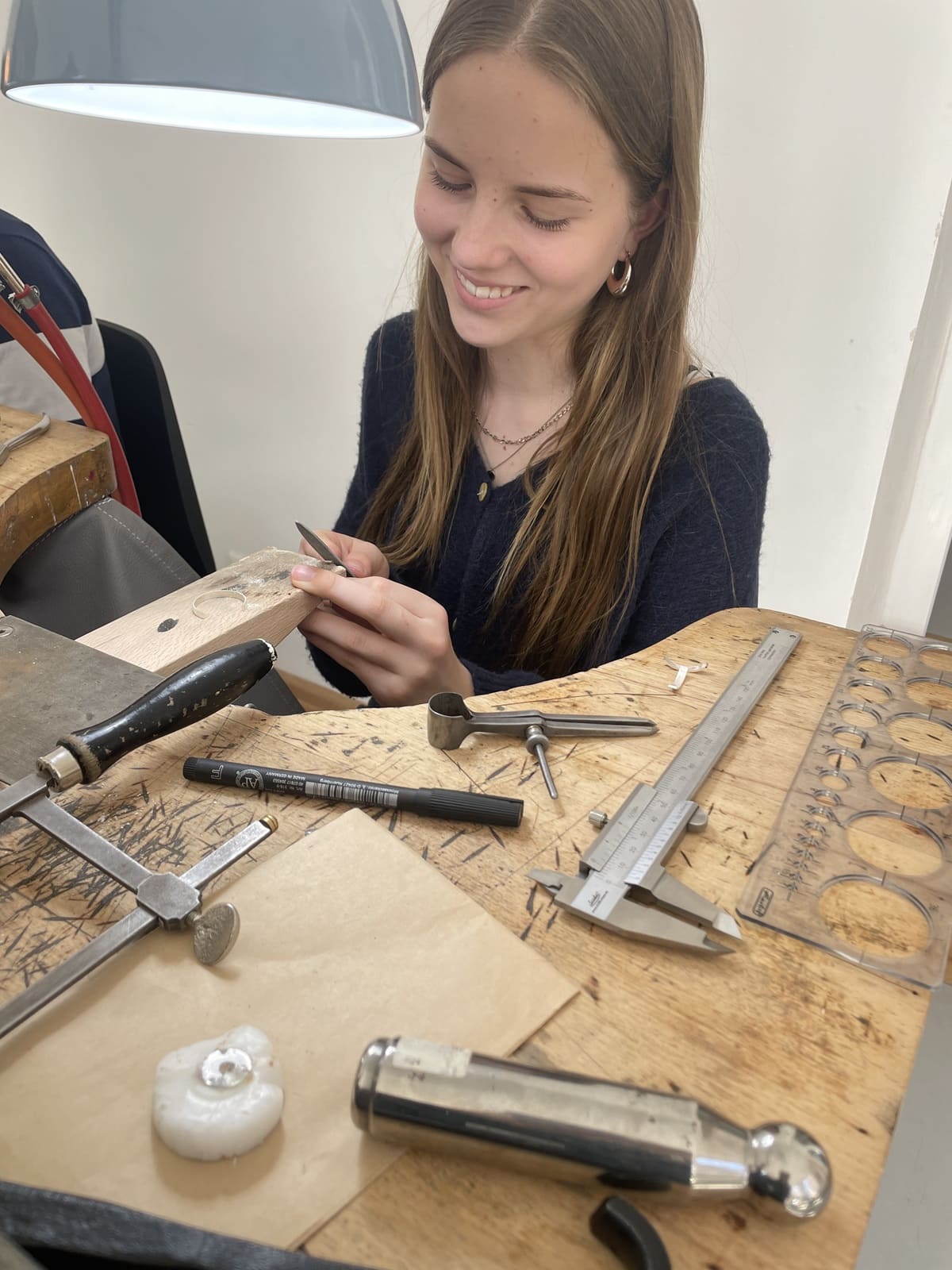 Schmuck Kurse in Rostock bei der Goldschmiede Ulrike Peuker - für jung und alt